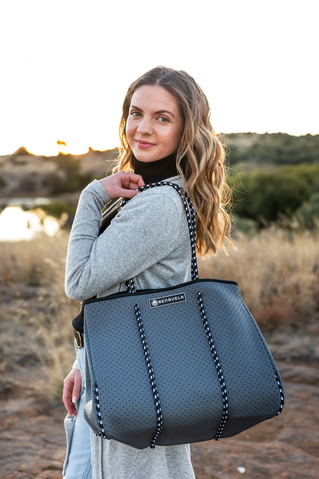 Timeless Tote- Graphite Grey